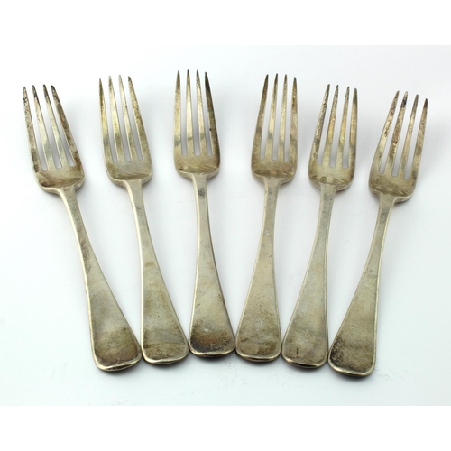 863 - Six silver forks, hallmarked 'S.H.D.C., London 1843', crest to handle of each, length 20.5cm, weight... 