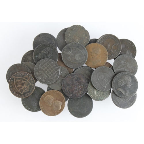 1017 - Tokens, mostly 18thC (30) copper, mostly halfpennies, mixed grade.