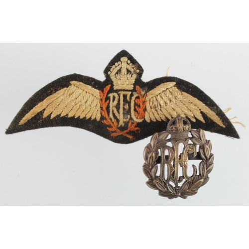 1098 - Badges RFC Pilots wings and Officers bronze bladed cap badge.