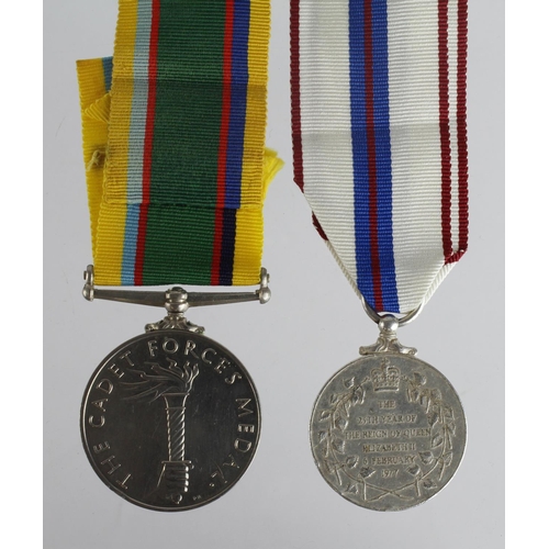 1146 - Cadet Forces Medal QE2 with extra service clasp (DEI GRATIA) named TY.LT. (S.C.C.) J Gray RNR. With ... 