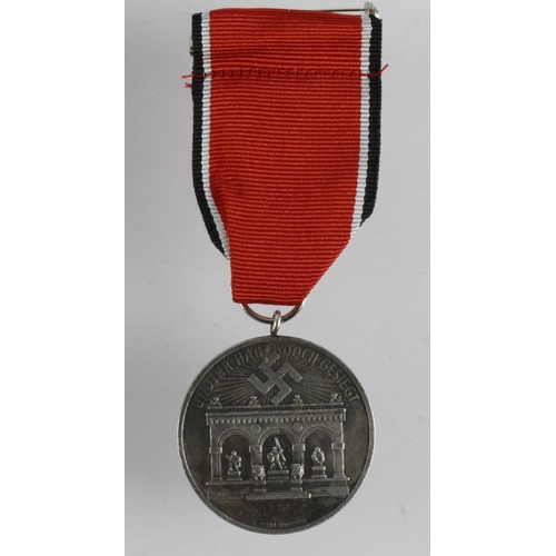 1317 - German Nazi Blood Order Medal.