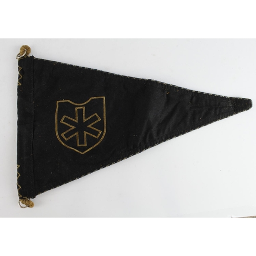 1365 - German Nazi SS deaths head pennant.