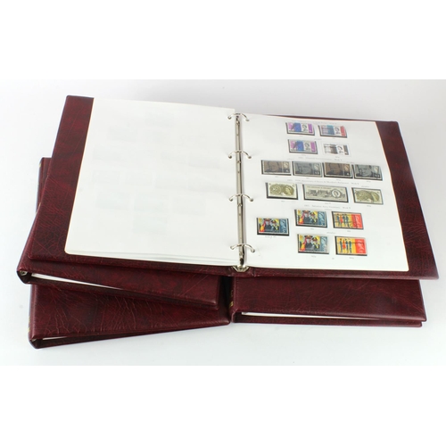 2085 - GB - collection in matching luxury SG one-country Great Britain stamp albums with Vol 1 1840-1970, V... 