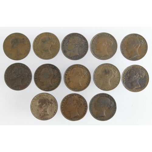 734 - GB Farthings (13) Queen Victoria varieties: 1839 DEF. F/VF; 1840 REG. FID. Fine, porosity; 1840 DEF.... 