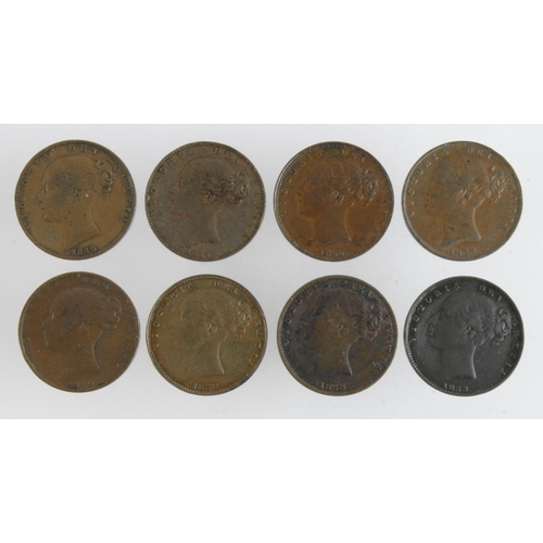 747 - GB Farthings (8) Queen Victoria varieties: 1838 DEF : nF; 1840 single stop after DEF, Fine; 1845 GF;... 