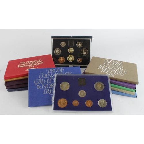 771 - GB Proof Sets (12): Flat Packs: 1970 x2, 1972-78, 1980 and 1982; together with 1986 standard blue.