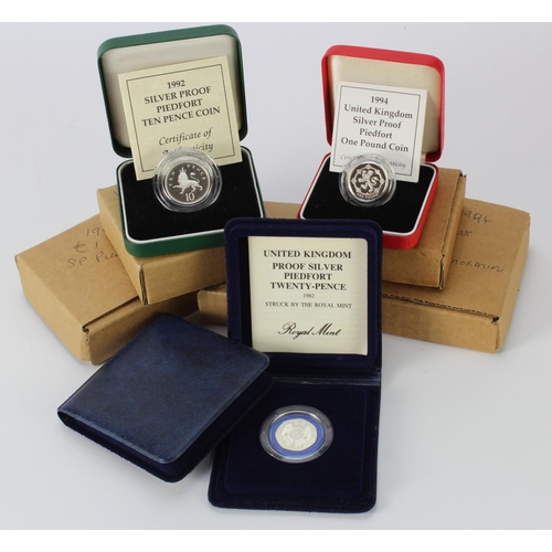 790 - GB Royal Mint Silver Proof Piedforts (8) aFDC-FDC cased with certs: £1: 1994, 1995, 1997 and 1998; 5... 