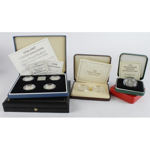 812 - GB Silver Proof Piedforts: 1984-7 £ 4-coin, 1995-7 £1 4-coin, 1989 £2 s-coin, 1997 50p, and 1992 10p... 