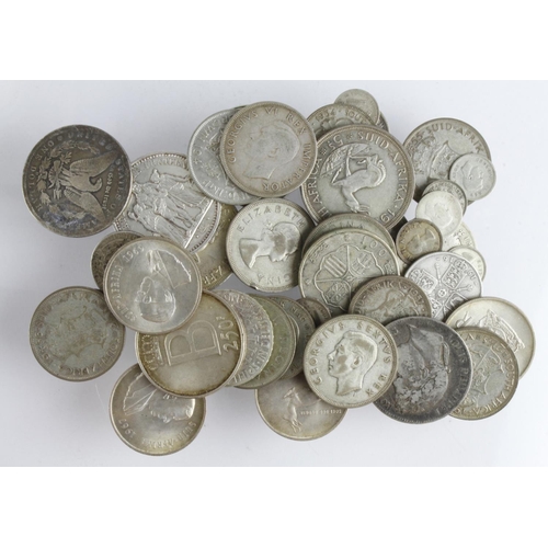 864 - World Silver coins (approx 500g) Includes USA Dollar 1899o.