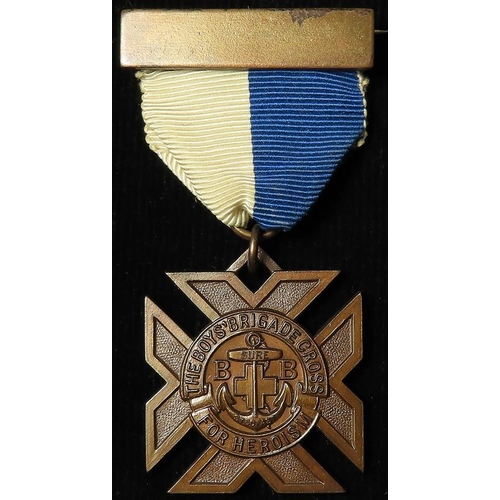 872 - Boys Brigade bronze Cross for Heroism - probably pre 1941 (blue & white ribbon) original but not nam... 