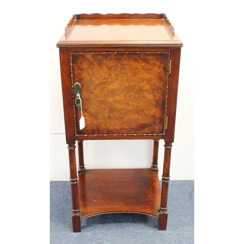 336 - Mahogany bedside cabinet with turned legs, makers label for 'Gillows, Lancaster' to inside, height 7... 