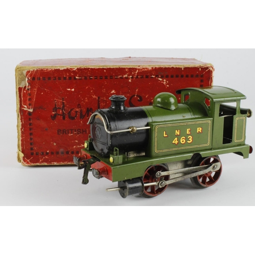 55 - Hornby O gauge 'LNER 463' green locomotive, contained in original box