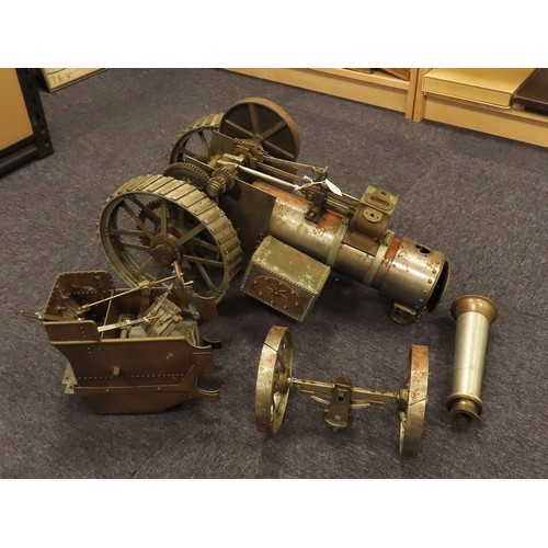 63 - Live steam traction engine, height 31cm, width 30cm, length 59cm (in need of restoration, unsure of ... 