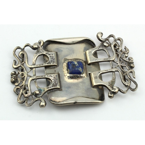 672 - Late Victorian silver buckle, hallmarked birmingham 1900 by Liberty & Co. Approx 10.5cm x 6.5cm