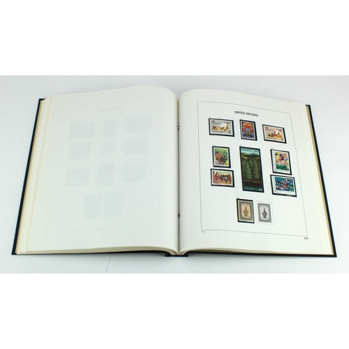 1097 - United Nations collection on pre printed leaves in a Davo Album, stamps c1951 to 1994, um, mint. Set... 