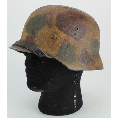 1749 - German M35 Normandy Camo paint, batch number 1575 and feint 60, strap dated 1939, name label 