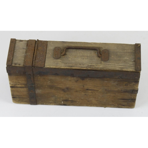 1966 - WW1 German scarce wooden ammo box for the maxim heavy machine gun.