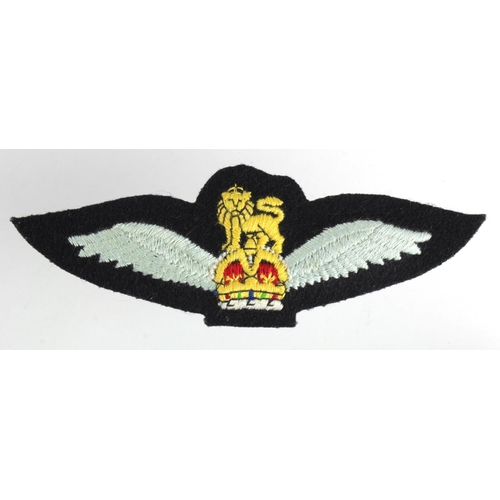 2148 - Cloth Badge: GLIDER PILOT WW2 wings badge in excellent unworn condition.