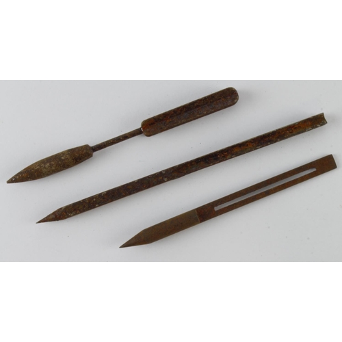 2505 - WW1 flechette darts three different patterns as dropped by aircraft over enemy troops.