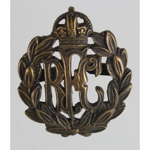 2527 - WW1 RFC officers bronze cap badge.