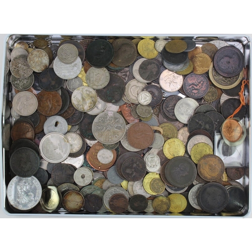 686 - World coins (approx 3Kg) 18th Century - 21st Century. Includes silver. Needs viewing