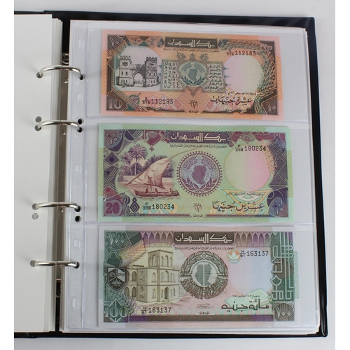 1062 - World, Africa G - U (99) a good group of mostly Uncirculated notes in 2 x Collectors albums, Gambia,... 