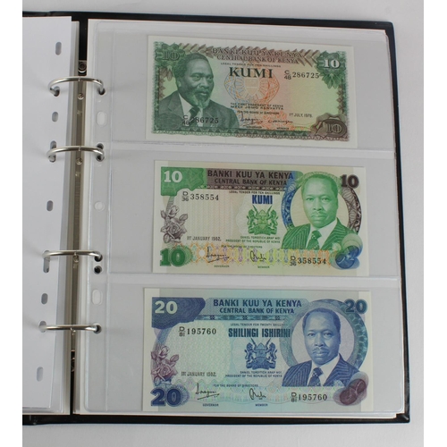 1062 - World, Africa G - U (99) a good group of mostly Uncirculated notes in 2 x Collectors albums, Gambia,... 