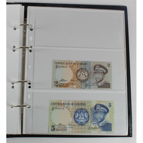 1062 - World, Africa G - U (99) a good group of mostly Uncirculated notes in 2 x Collectors albums, Gambia,... 