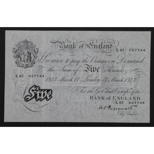 236 - Peppiatt 5 Pounds (B264) dated 17th March 1947, serial L67 057744, London issue on thin paper, a con... 