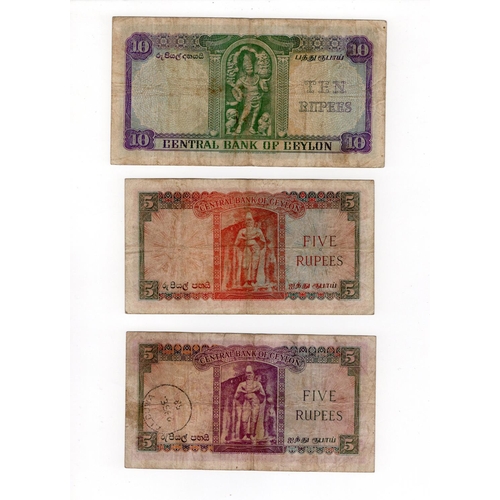 559 - Ceylon (3), a group of Queen Elizabeth II notes, 5 Rupees dated 3rd June 1952, FIRST RUN 'G/1' prefi... 