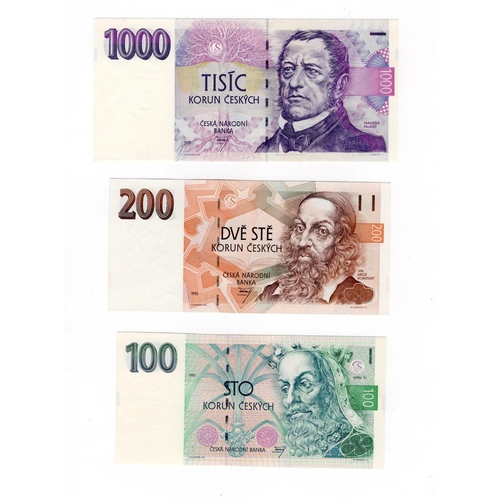 586 - Czech Republic (3), 1000 Korun, 200 Korun and 100 Korun dated 1993, rarer first date of issue (TBB B... 