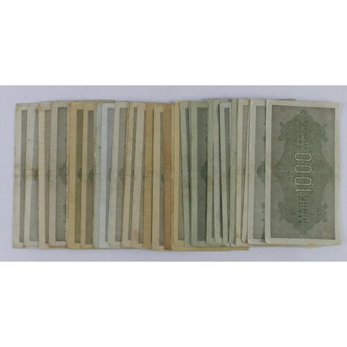 686 - Germany 1000 Mark (65) dated 15th September 1922, a bundle of 65 notes with a mix of paper colours, ... 