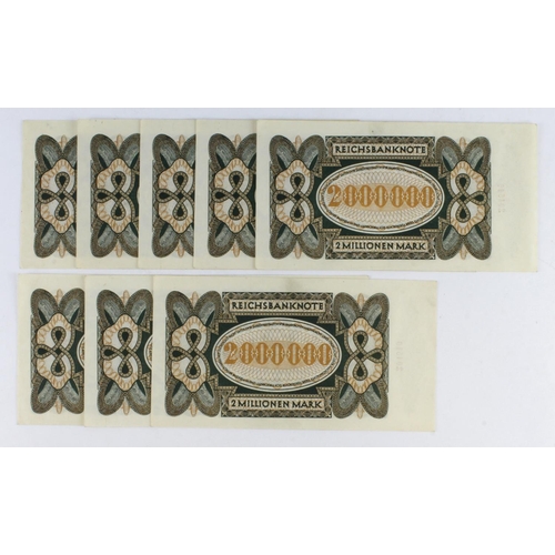 688 - Germany 2 Million Millionen Mark (8) dated 23rd July 1923, including a consecutively numbered pair (... 