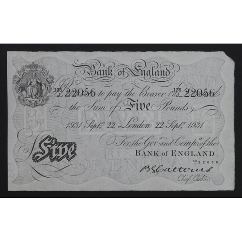 72 - Catterns 5 Pounds (B228) dated 22nd September 1931, serial 135/J 22056, London issue (B228, Pick328a... 