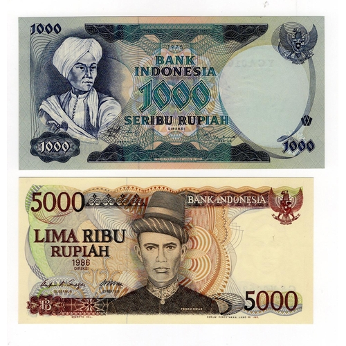 757 - Indonesia (2), 1000 Rupiah dated 1975 serialYCA 016285 (TBB B572a, Pick113a), 5000 Rupiah dated 1986... 