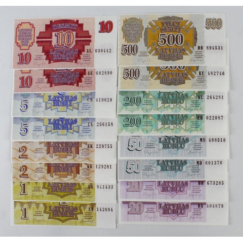 814 - Latvia (16), 2 x sets of 8 notes comprising 500 Rublu, 200 Rublu, 50 Rublu, 20 Rublu, 10 Rublu, 5 Ru... 