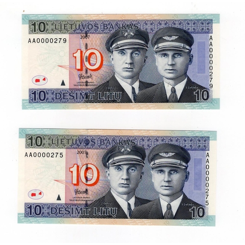 827 - Lithuania 10 Litu (2) dated 2007, a pair of FIRST prefix of issue 'AA' with LOW serial numbers, seri... 