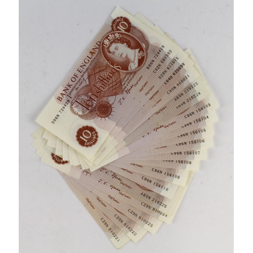 92 - Fforde 10 Shillings (20), a collection in 3 consecutively numbered runs of 8 notes, 5 notes and 2 no... 