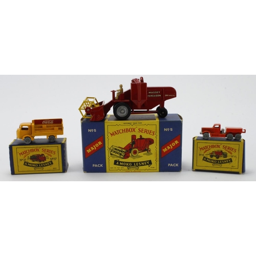 135 - Matchbox Moko Lesney, Major Pack no. 5 'Massey Ferguson 780 Combine Harvester' (red & yellow), conta... 