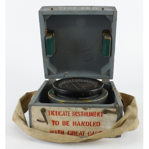 426 - WWII Type P8 aircraft compass contained in original case