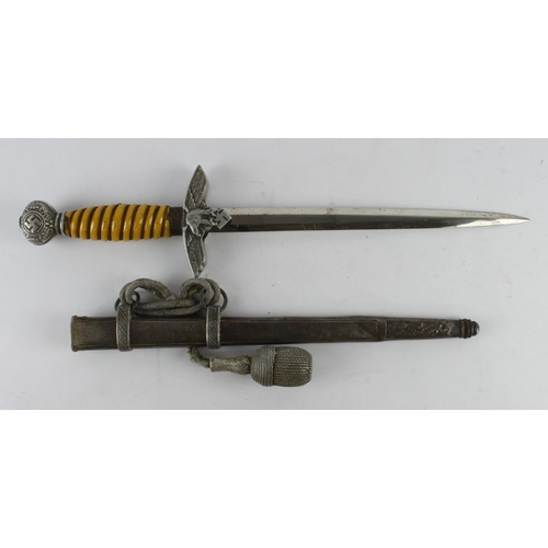 1134 - German Nazi 2nd pattern Luftwaffe Dagger with scabbard and portepee. Blade maker marked 'Carl Julius... 