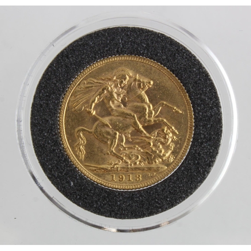 40 - Sovereign 1913 GEF in a hard plastic capsule