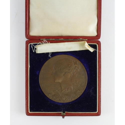 591 - British Commemorative Medal, bronze d.55mm: Diamond Jubilee of Queen Victoria 1897, official Royal M... 