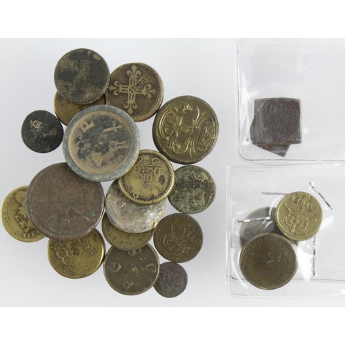 602 - Coin Weights (22) medieval to 19thC assortment including William III, George III, and Louis XIIII po... 