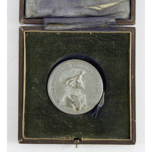 661 - Victory of Gibraltar Medal 1783 by Reich, white metal pewter, weight 27.3g, d. 43mm. With old ticket... 