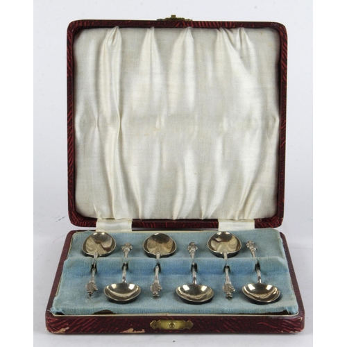 1011 - Boxed set of six silver Chinese teaspoons c.1900 marked WK (Maker not known) 90 and a Chinese charac... 