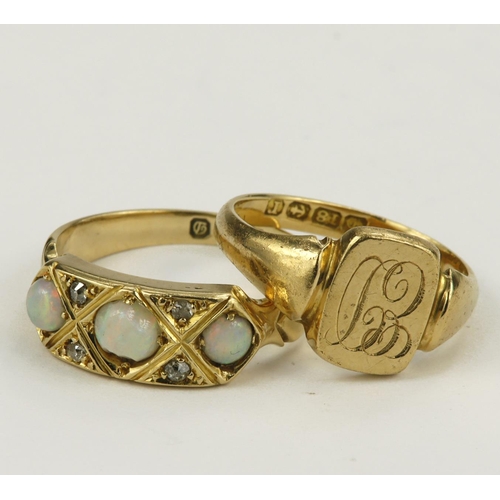 577 - Two 18ct gold rings to include a Edwardian diamond and opal ring, center opal slightly chipped, hall... 