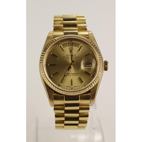 710 - Gents 18ct cased Rolex Oyster Perpetual Day-Date automatic wristwatch circa 1980. Ref 18038. On a Ro... 