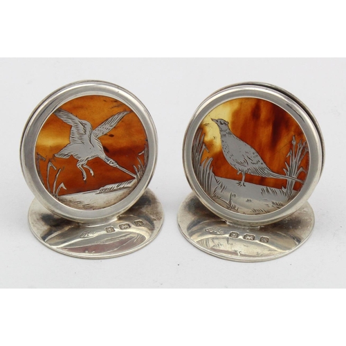 894 - Pair of Game Bird related silver & tortoiseshell menu holder marked for Adie Brothers, Birm. 1925 - ... 