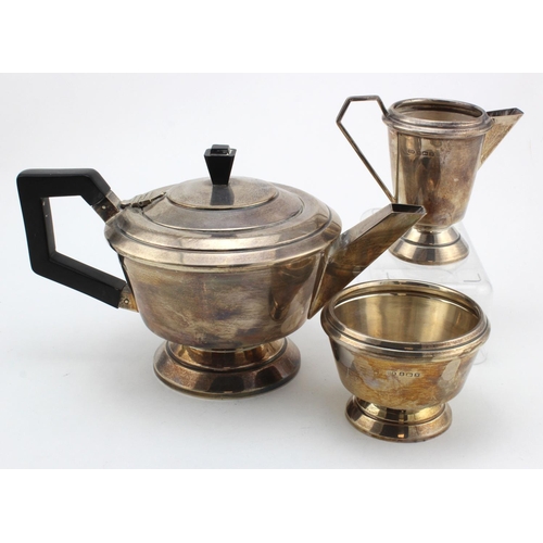 950 - Silver three piece tea set, comprising teapot, sugar bowl & milk jug, hallmarked 'GB, Birmingham 193... 